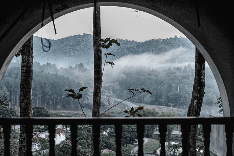 Manifest und Kuba, früh am Morgen. Ein Blick hinaus, bevor etwas beginnt.